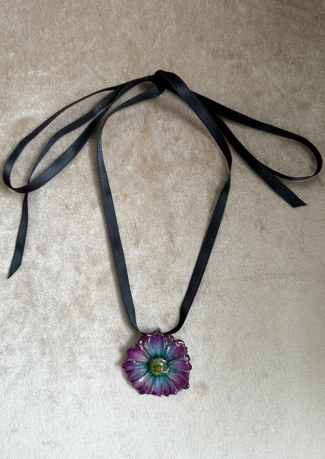 Lunar Daisy Ribbon Choker