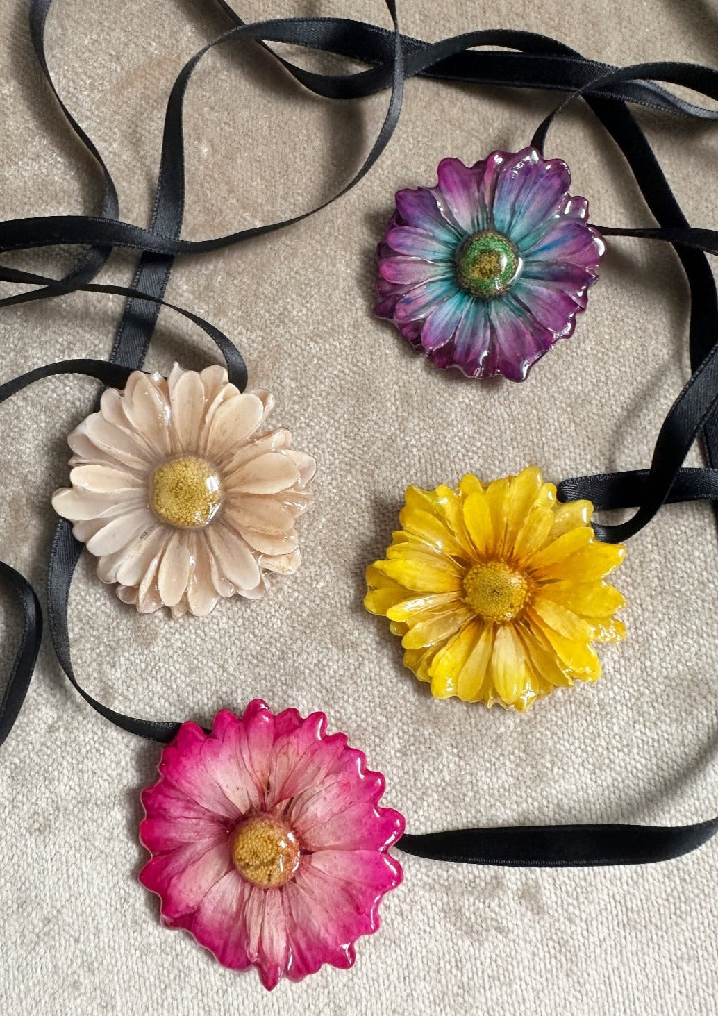 Lunar Daisy Ribbon Choker