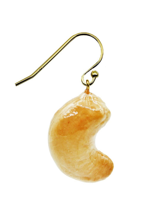 Real cashew nut, lightly roasted and preserved in eco-friendly tree resin. 