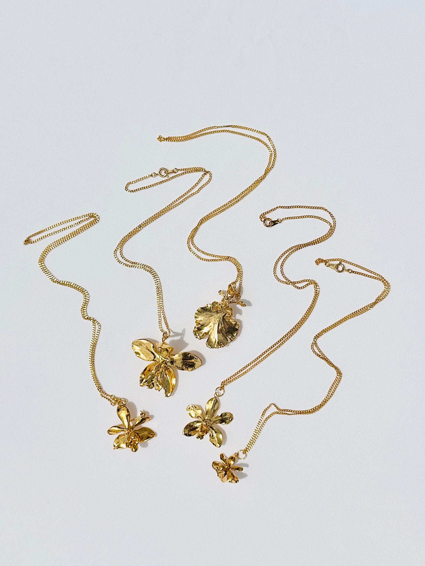 24k Electroplated Orchid Necklace/Brooch [Vintage]