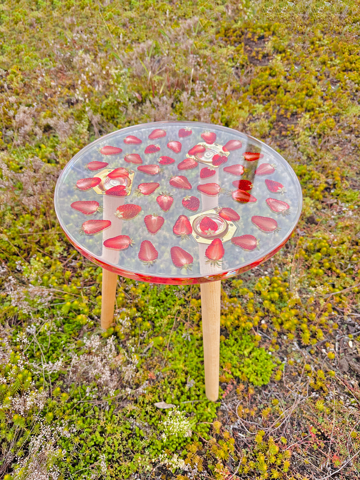 Strawberry Side Table – Dauphinette