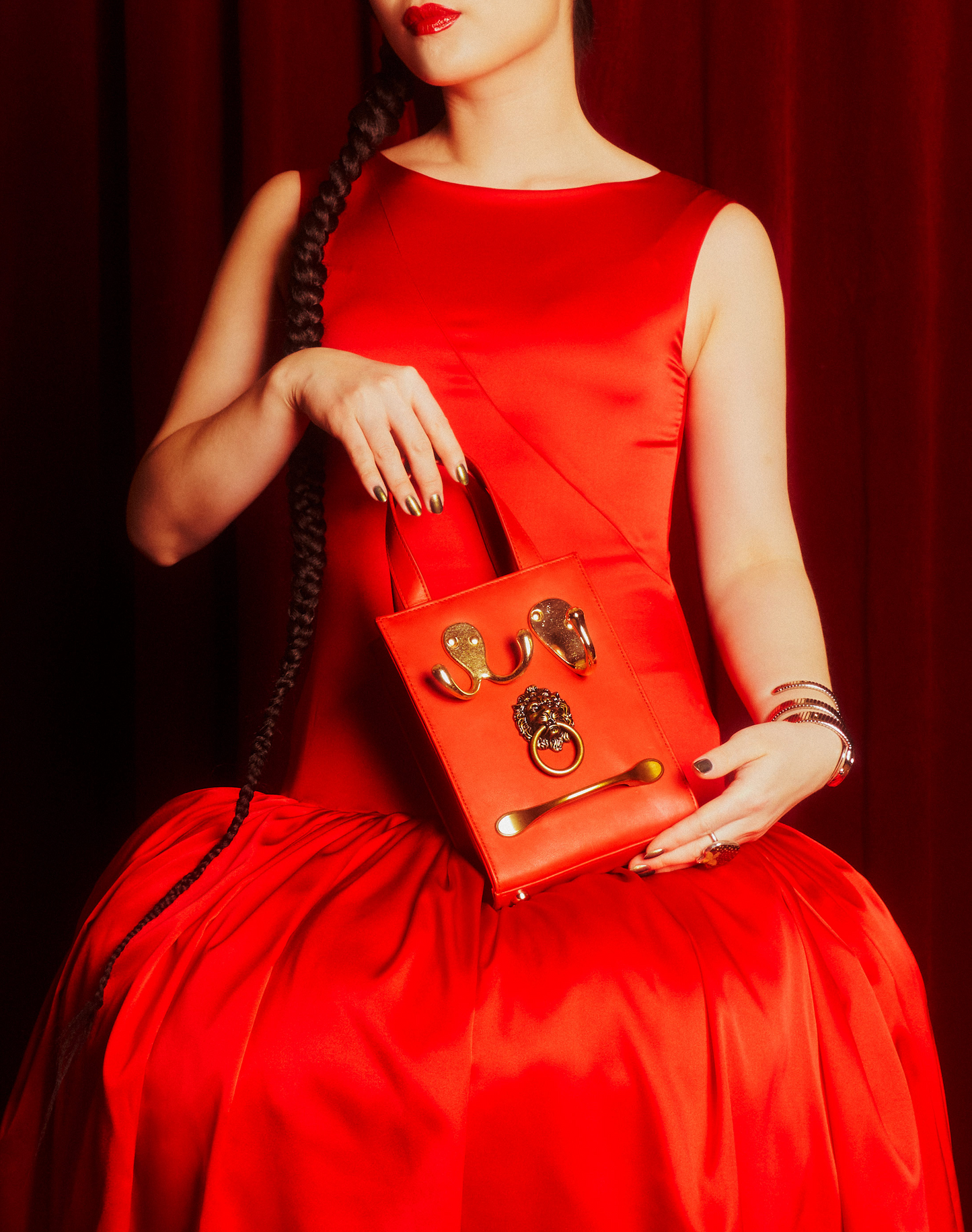 Beast Bag in Cherry